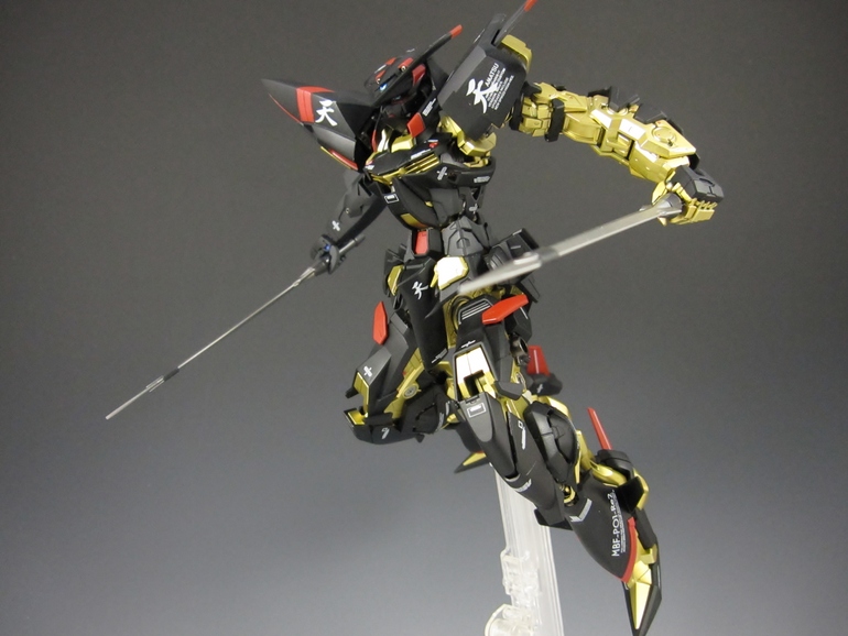 Painted Build : 1/100 GUNDAM ASTRAY GOLD FRAME AMATSU by Albertplan
