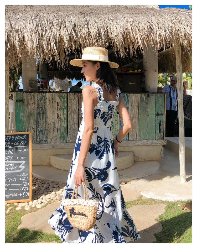 ชุดไปทะเล เดรสเที่ยวทะเล เดรสยาวสีแดงพิมพ์ลายสวยๆ เก๋ๆ