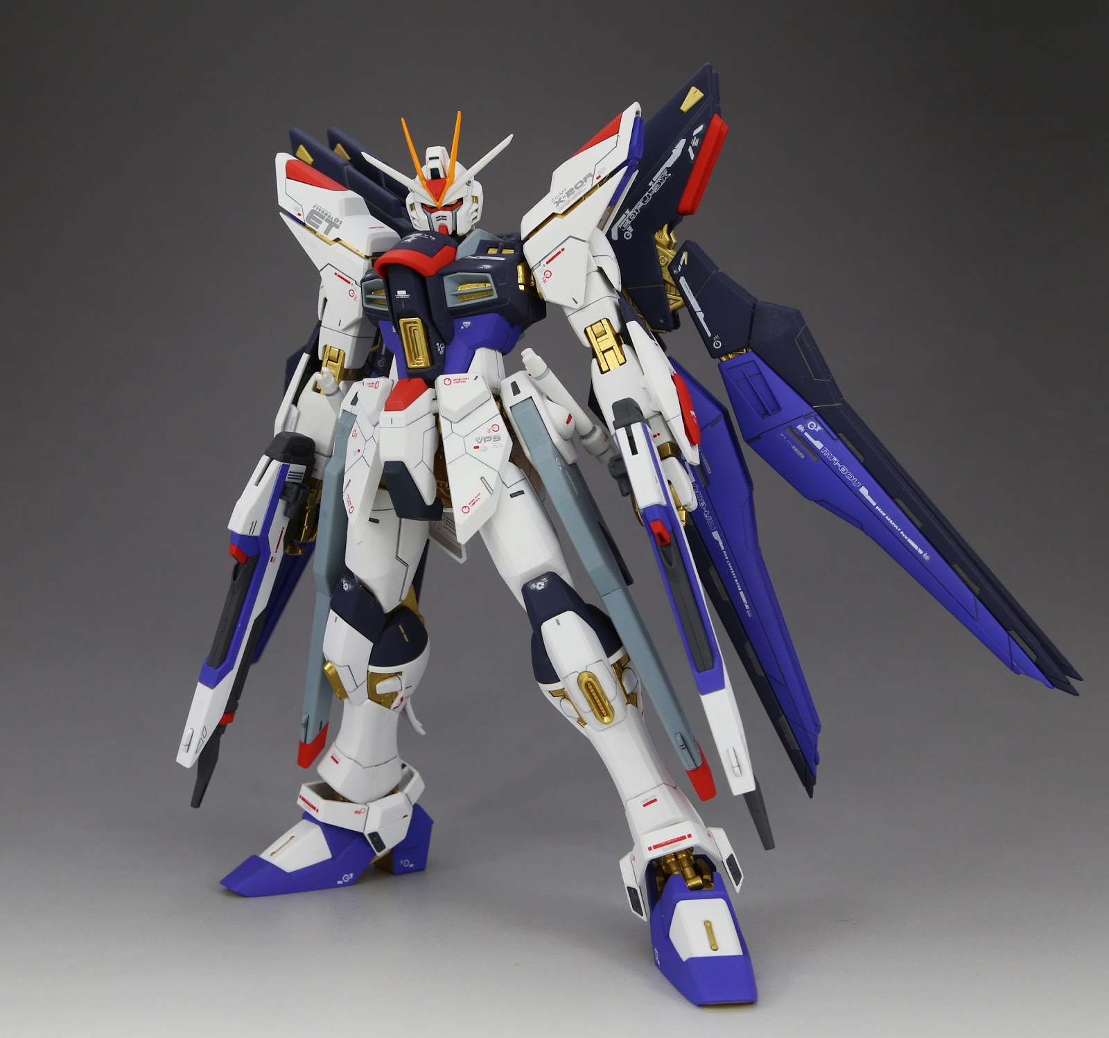 Painted Build : MG STRIKE FREEDOM GUNDAM by 高达传教士