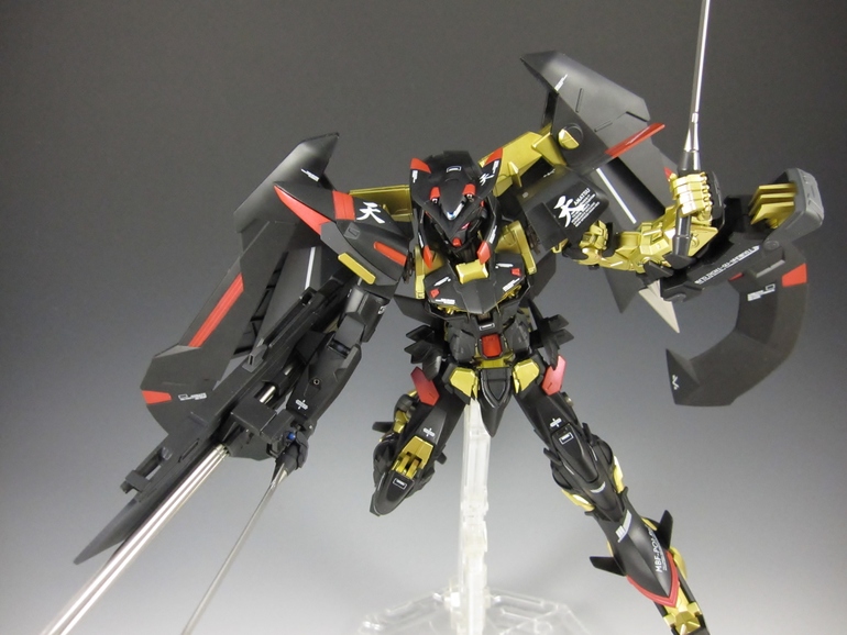 Painted Build : 1/100 GUNDAM ASTRAY GOLD FRAME AMATSU by Albertplan