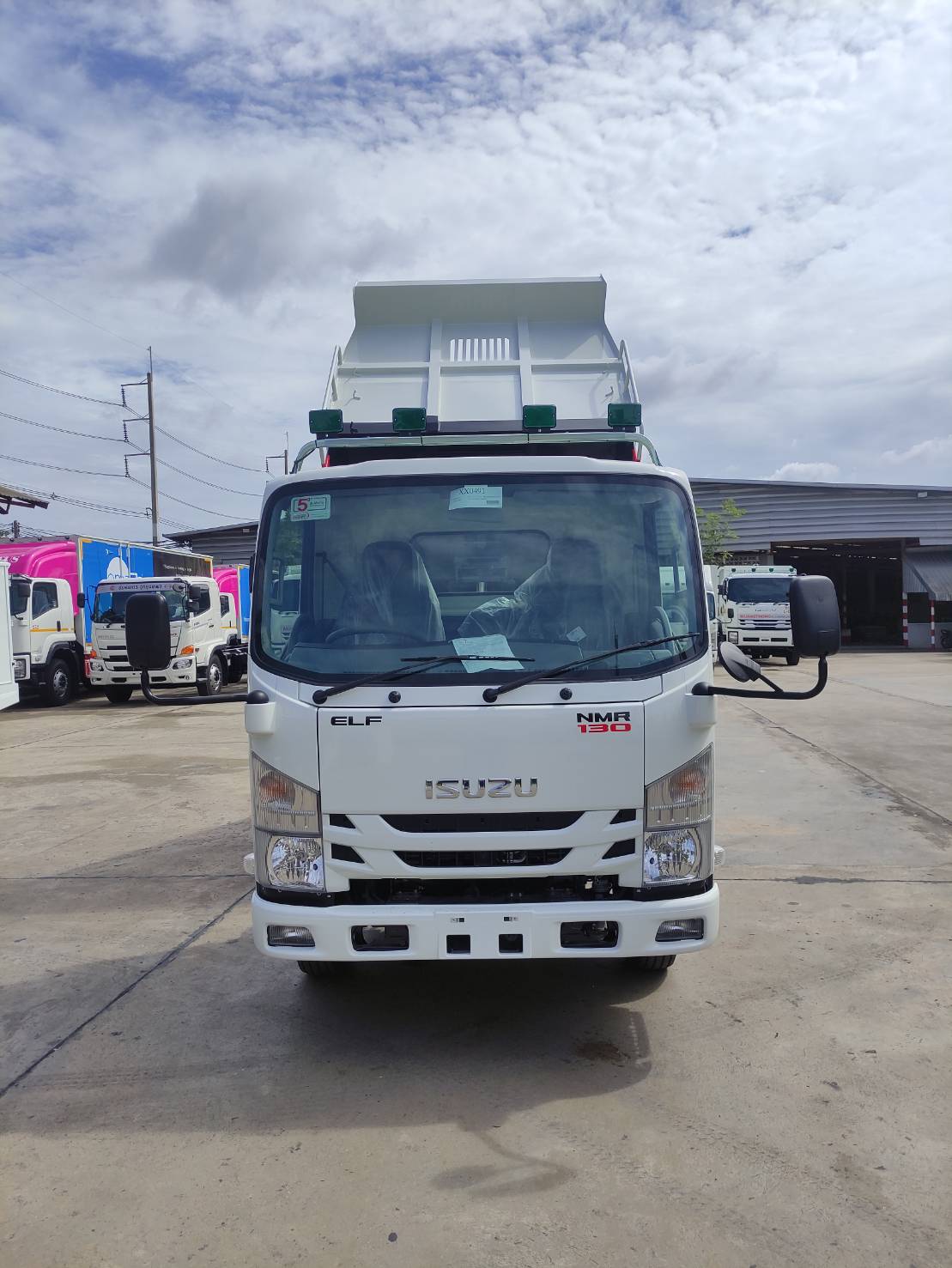 ISUZU NMR Euro 5 Max (ช่วงยาว 4.3 เมตร) หัวแชสซี (Chassis)