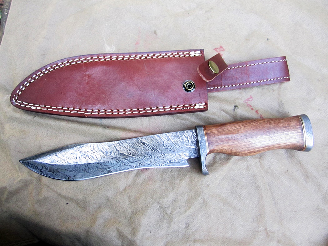 เหล็กลายของแท้Damascus steel custom handmade hunting bowie knife 13"