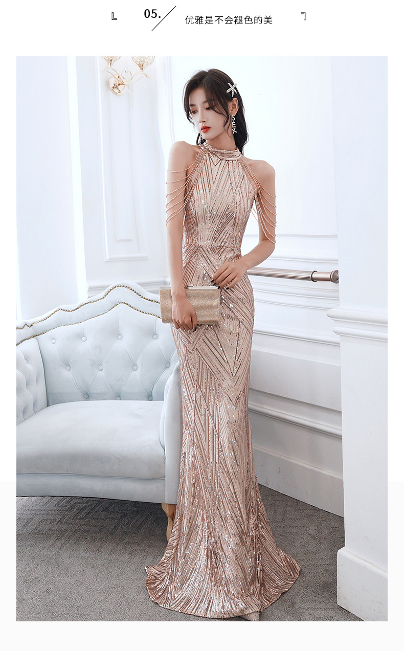 ชุดราตรียาวสีทอง แขนแต่งลูกปัด ชุดทรงหางปลาปักเลื่อมทั้งชุด ลุคสวยหรูดูแพง เหมาะสำหรับใส่เป็นชุดราตรี ชุดออกงาน ชุดไปงานแต่ง ชุดรับรางวัล ชุดไปงานเลี้ยงกลางคืน