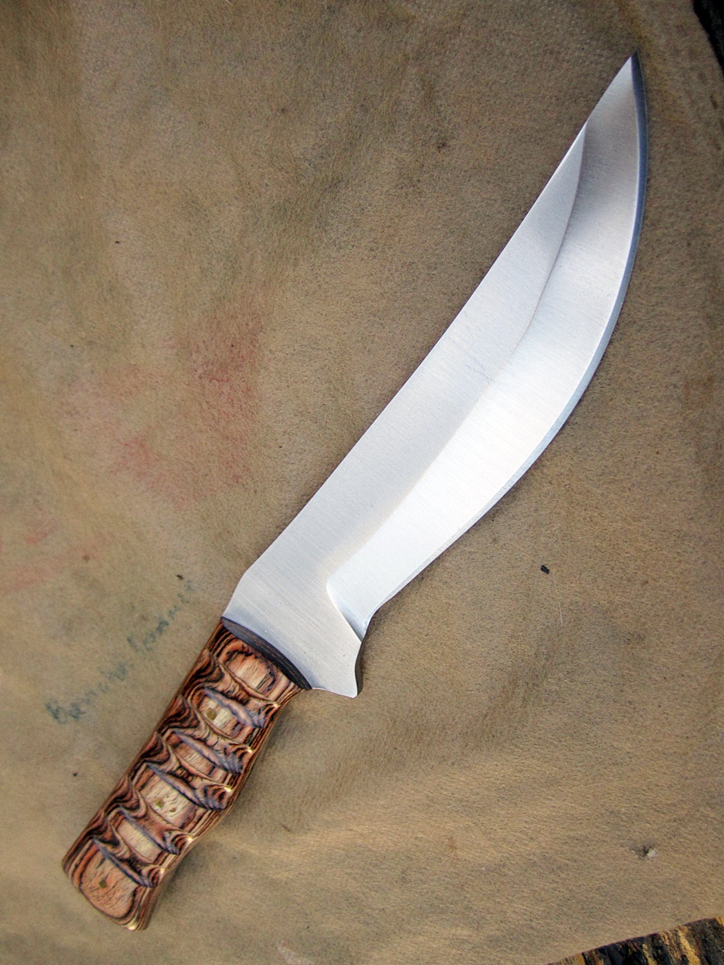 มีดเหล็ก A2 Custom A2 Steel Trailing Point Hunting Knife Micarta Handle AE112