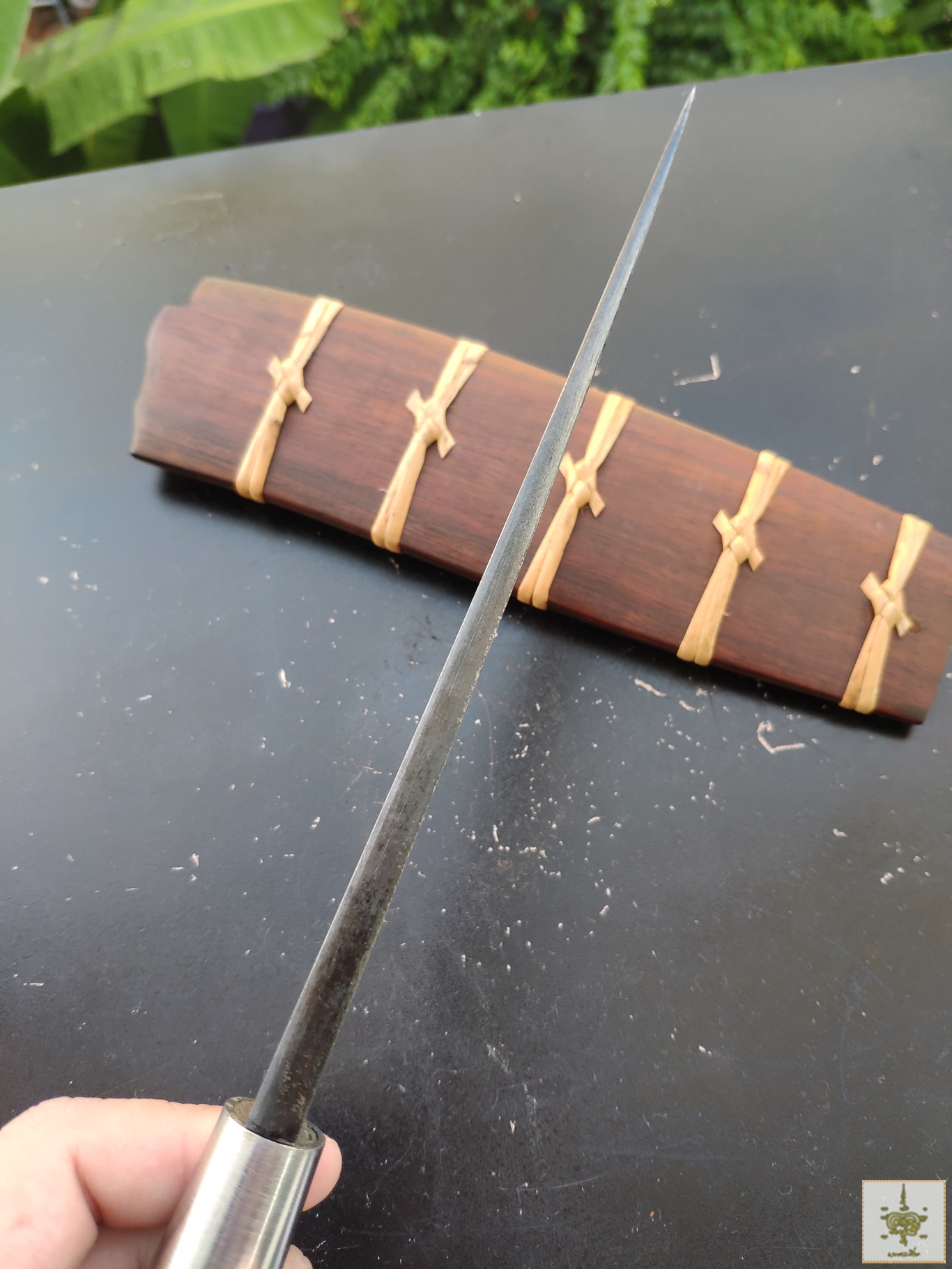 มีดเหน็บ หุบกระทิง