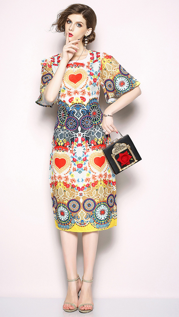 ชุดเดรสสั้นพิมพ์ลายสวยเก๋สไตล์โบฮีเมียน ทรงเข้ารูป แขนกว้าง