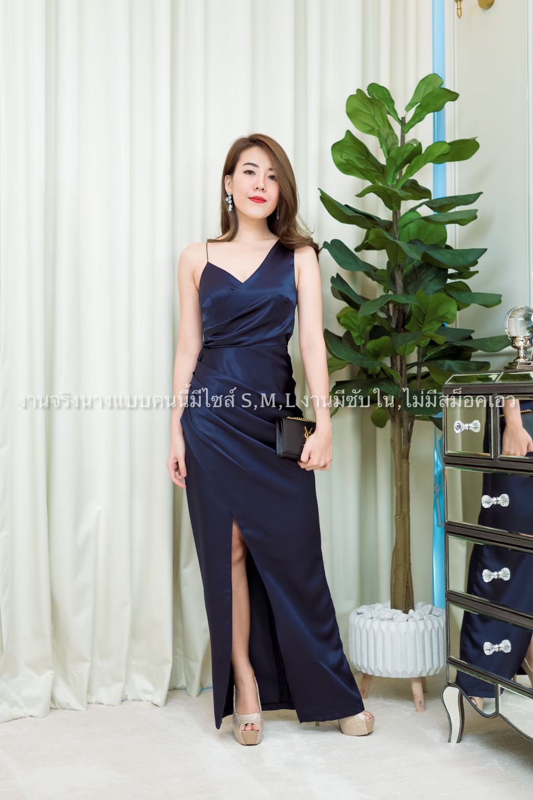 ชุดไปงานแต่งงานสีกรมท่า สายเดี่ยว เอวจีบข้าง แนวเรียบหรู สวยดูดีมากๆ ใส่ไปงานแต่งงาน ชุดออกงาน ชุดราตรี