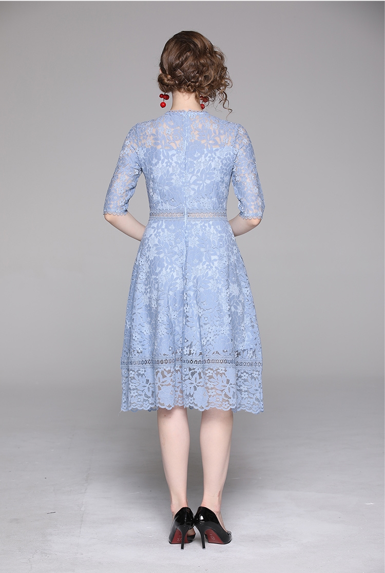 ชุดเดรสสั้นสีฟ้า ผ้าลูกไม้ แขนสามส่วน ไปงานแต่ง ออกงาน สวยหวาน เรียบร้อยดูดี