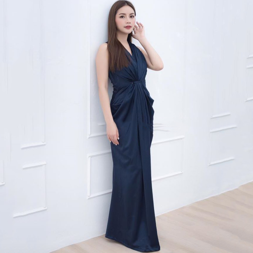 ชุดราตรี ออกงาน ไปงานแต่งสีน้ำเงินกรมท่า เอวจีบ คอวี แขนกุด