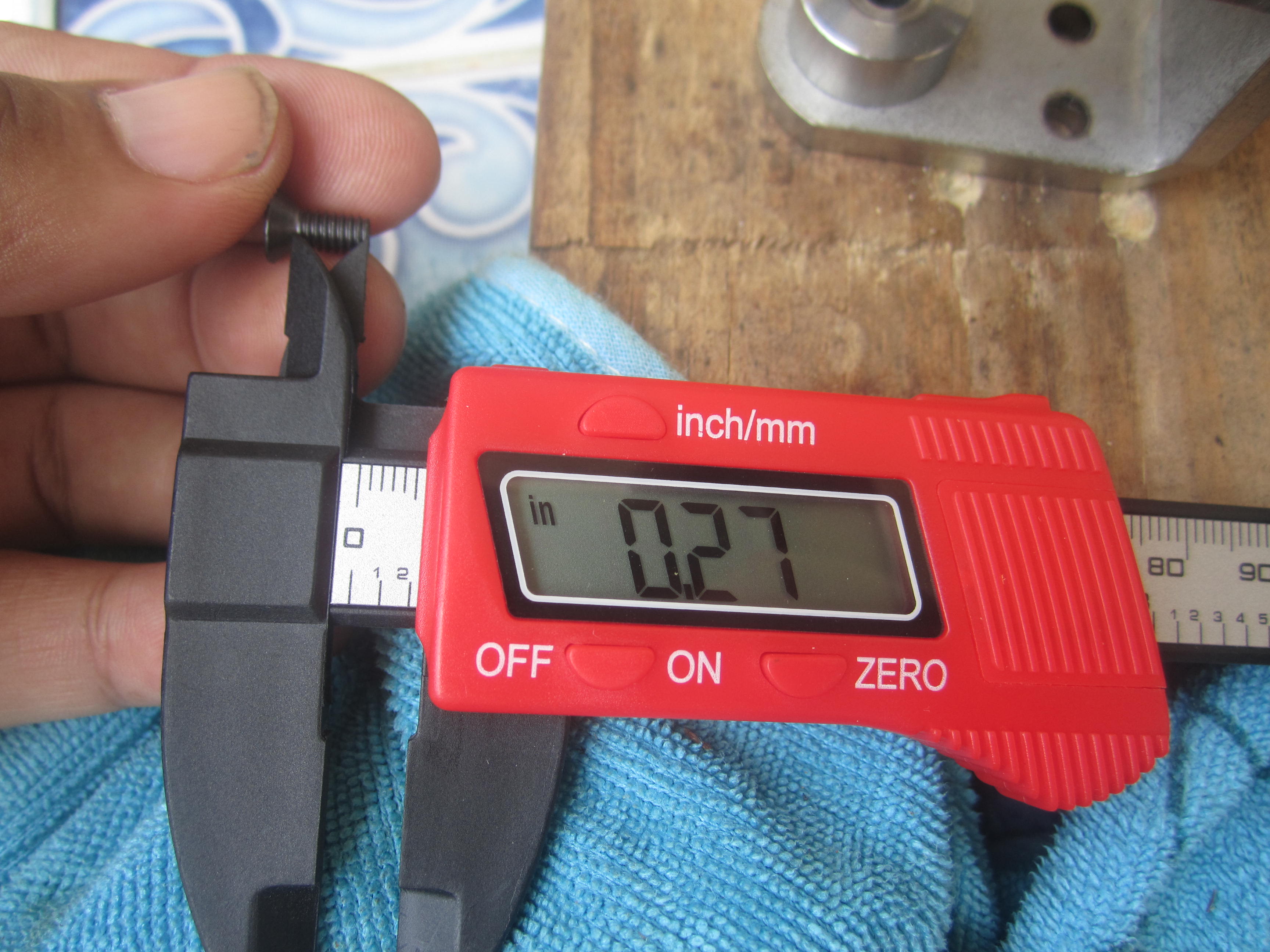 ชุดน็อต + สกรู หัวแบน (10 ตัว)