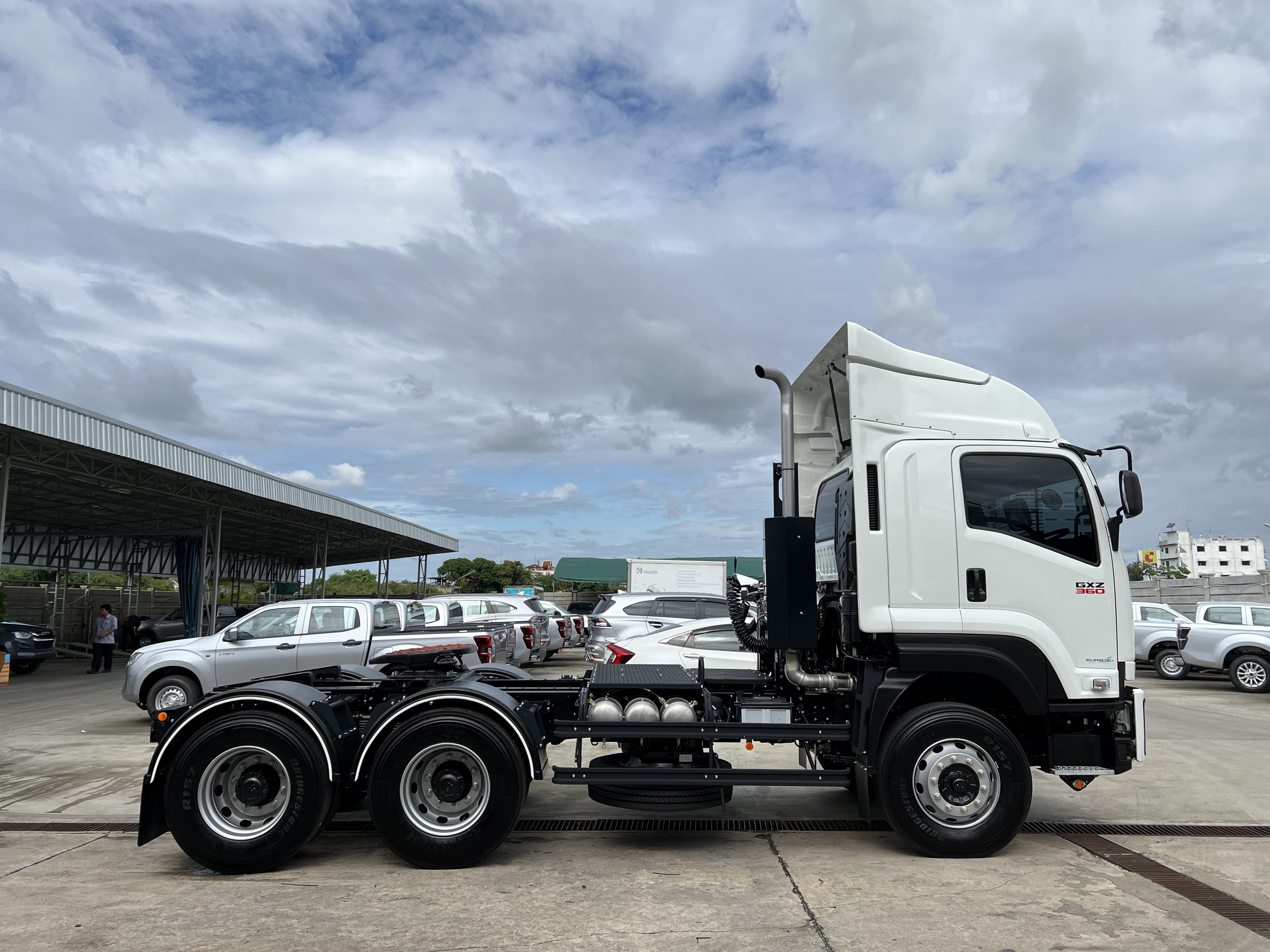 ISUZU GXZ 360 แรงม้า เฟืองช้า (หัวลาก 10 ล้อ 2 เพลา) หัวแชสซี (Chassis)