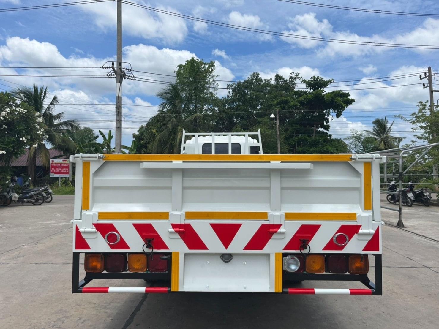 ISUZU FRR-S Euro 5 Max (ช่วงยาว 6.5 เมตร) หัวแชสซี (Chassis)