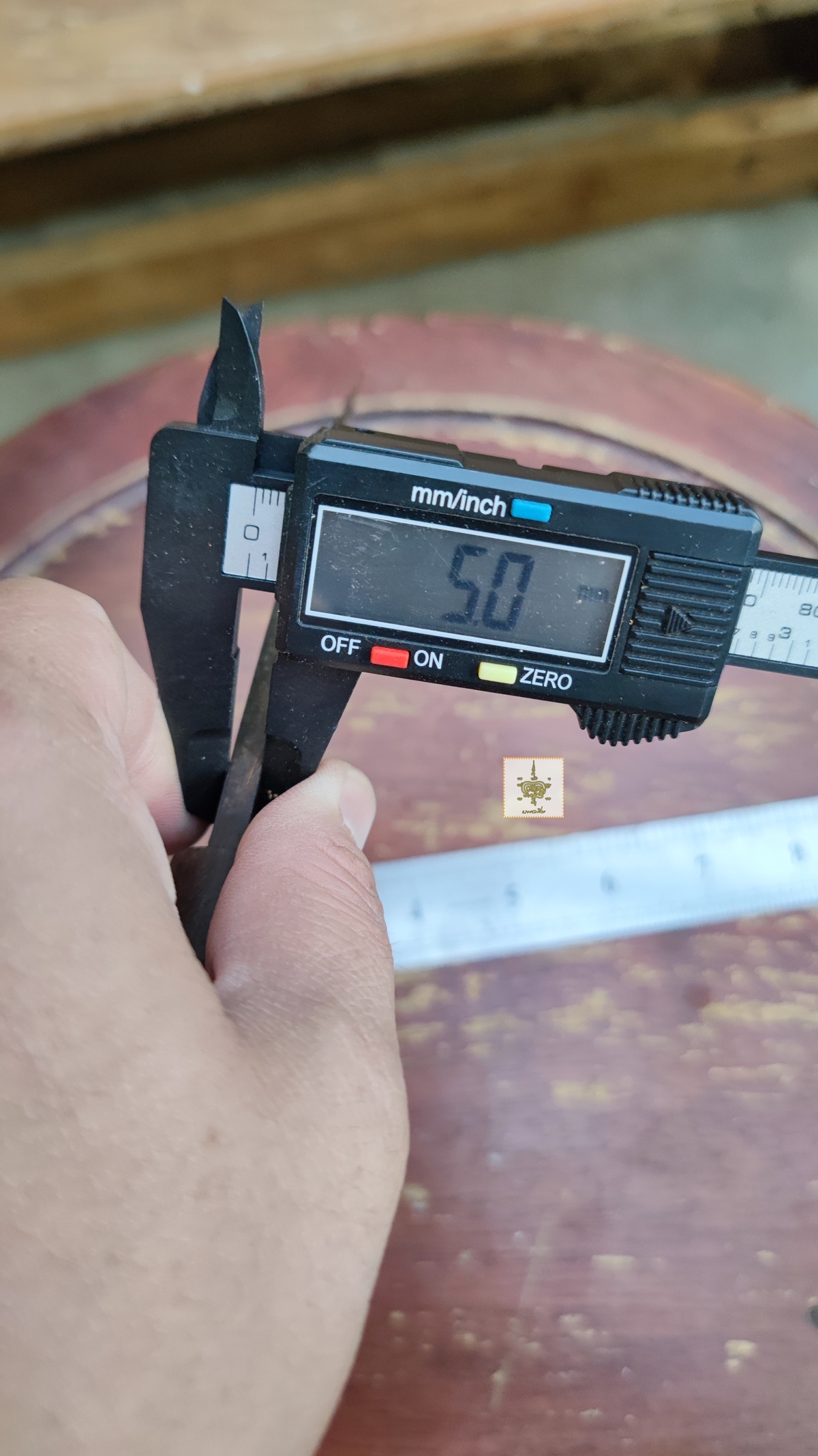 มีดเหน็บเก่า ตอกลายสวย