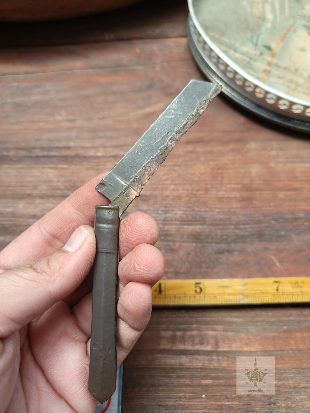 มีดโกนโบราณ สำริด