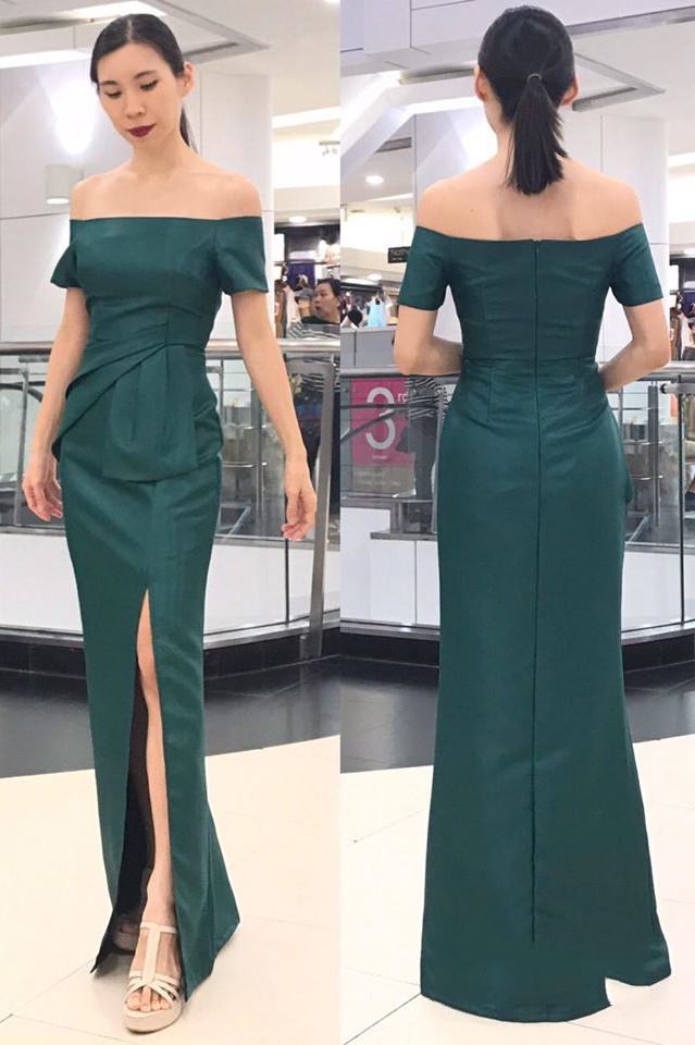 ชุดออกงานราตรี/ไปงานแต่งไซส์ใหญ่สีเขียว เดรสยาวทรงปาดไหล่ ปิดต้นแขน เอวแต่งจีบระบายสวยเก๋