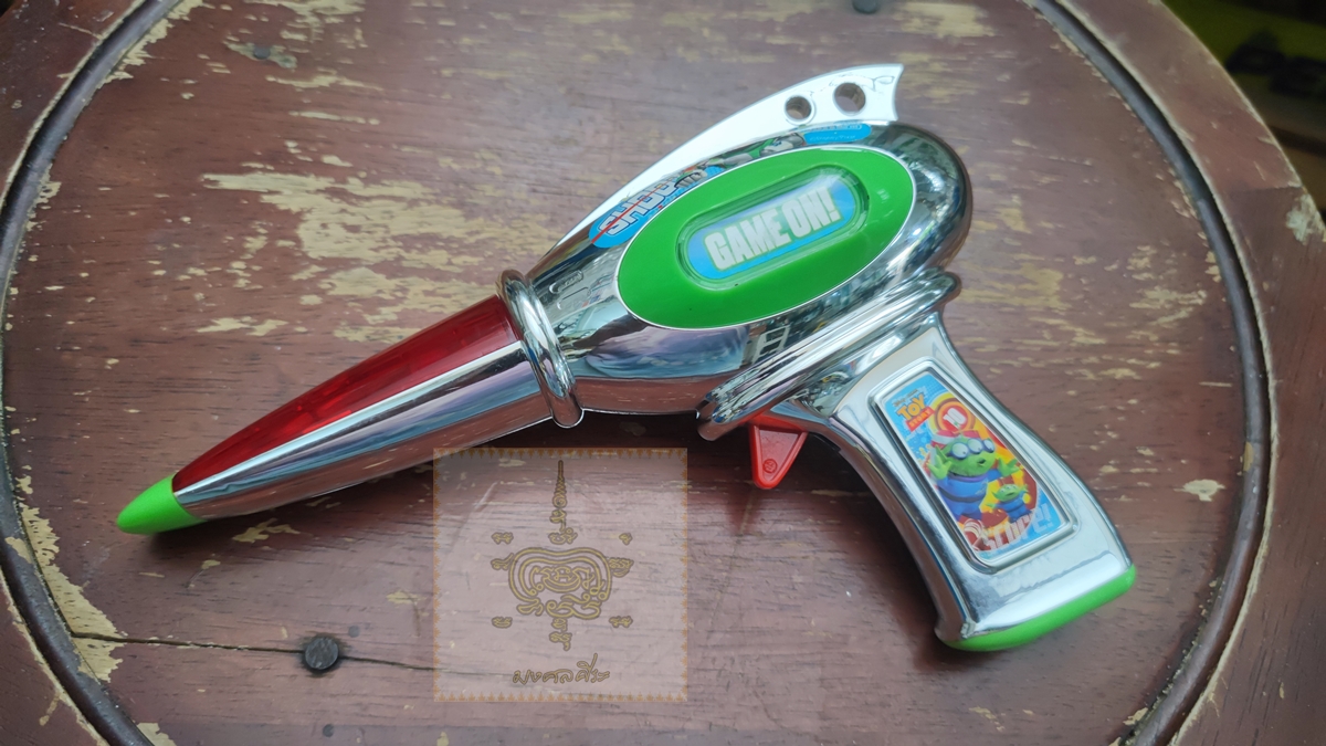 ปืน BUZZ LIGHTYEAR