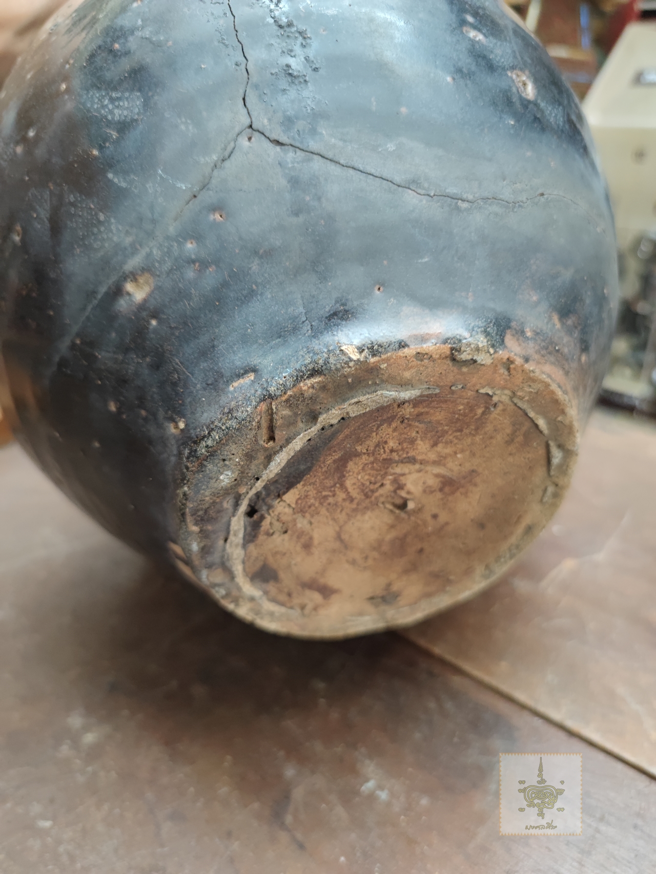 ไห 4 หู (มีตำหนิ)