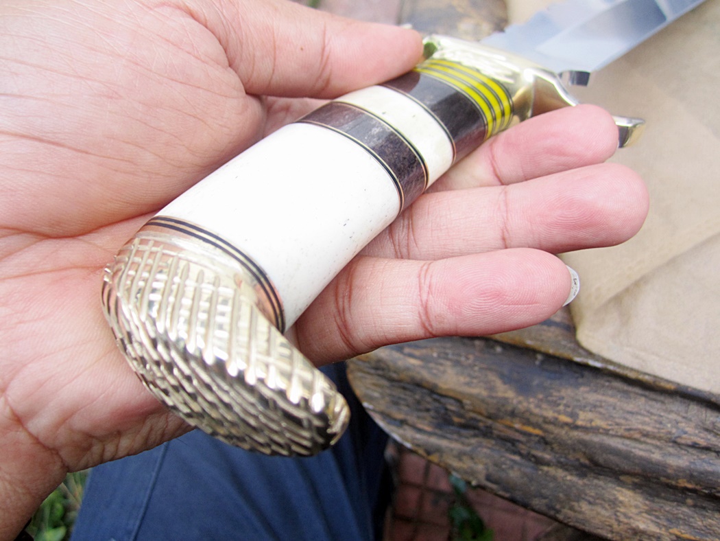 มีดเหล็กD2 UK HAND MADE BY IMPACT CUSTOM D2 BOWIE KNIFE