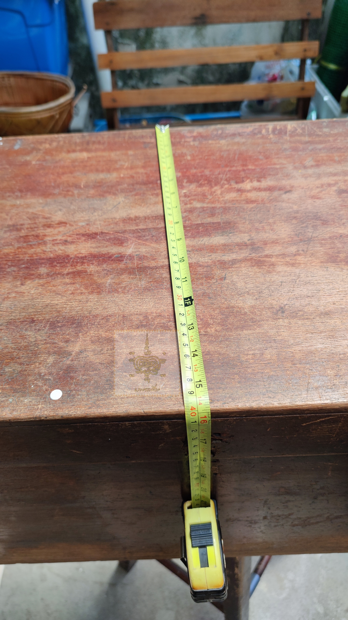 หีบไม้สักเก่า 2