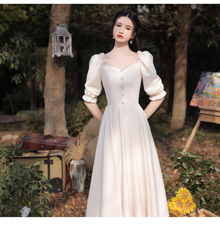 ชุดราตรี ชุดไปงานแต่งงาน ชุดออกงานสีครีมเบจ เดรสสั้นแขนตุ๊กตาแต่งกระดุมมุกกระโปรงทรงบาน สวยหวานเรียบหรูดูดี ใส่ได้ทั้งงานกลางวัน กลางคืน