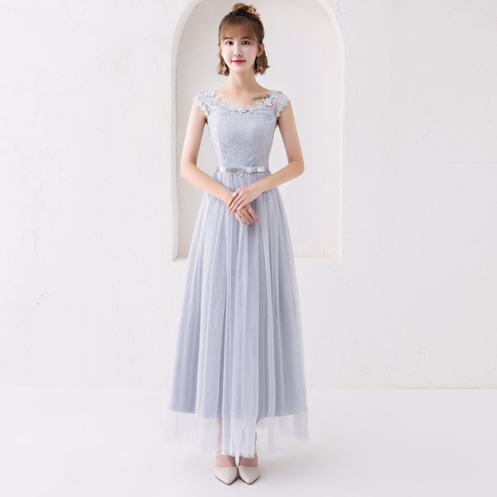 Sale ชุดออกงานราตรียาวสีเทา คอกลม แขนกุด ปักดอกไม้ กระโปรงยาว สวยหวาน สไตล์เจ้าหญิงน่ารักๆ