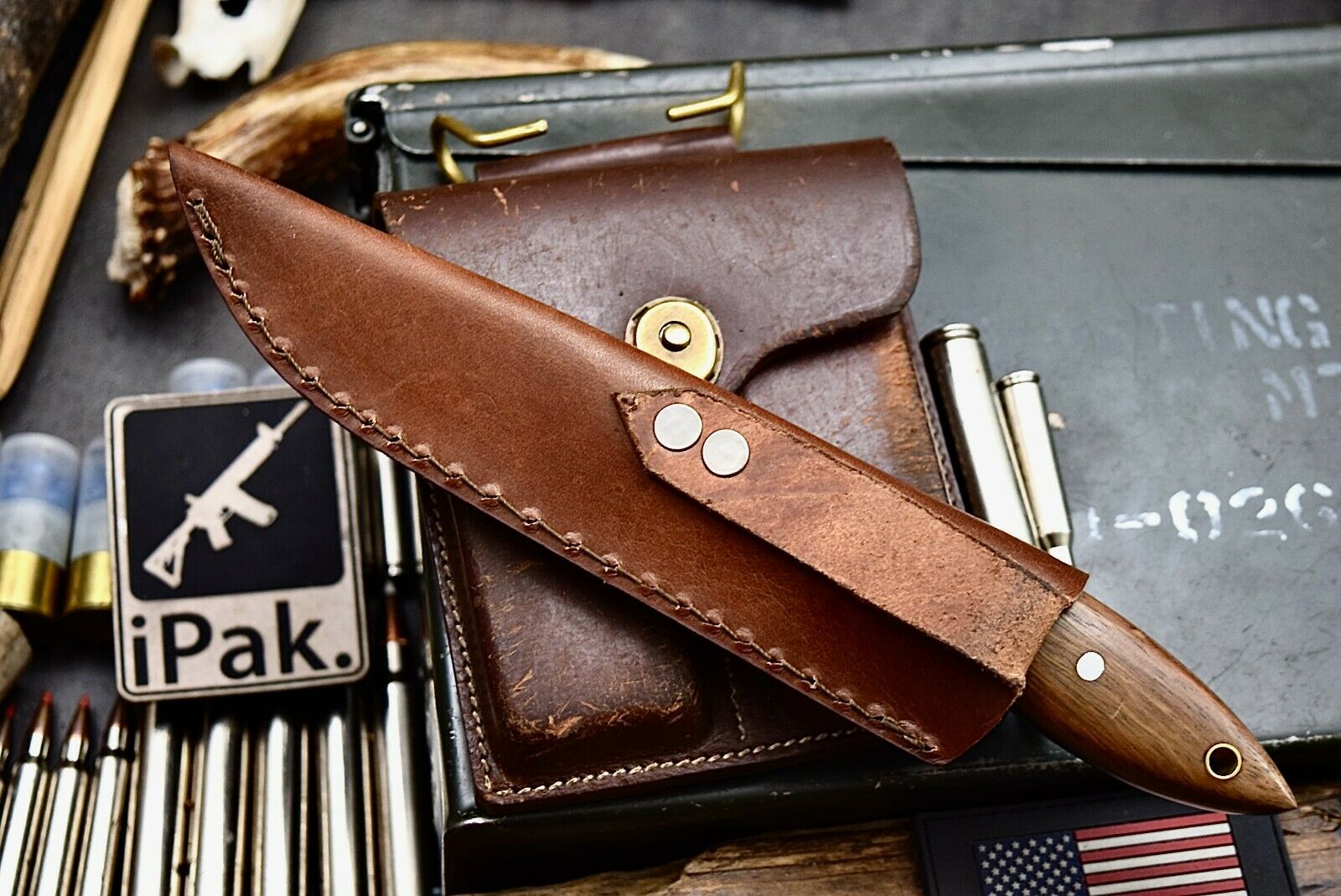 มีดเหล็ก D2 CFK IPAK Handmade D2 Custom Walnut Hunting Fish & Fowl Skinning Camp Blade Knife