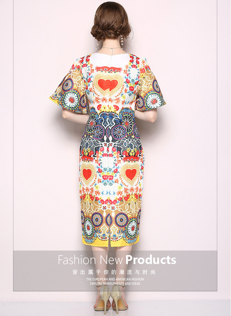 ชุดเดรสสั้นพิมพ์ลายสวยเก๋สไตล์โบฮีเมียน ทรงเข้ารูป แขนกว้าง