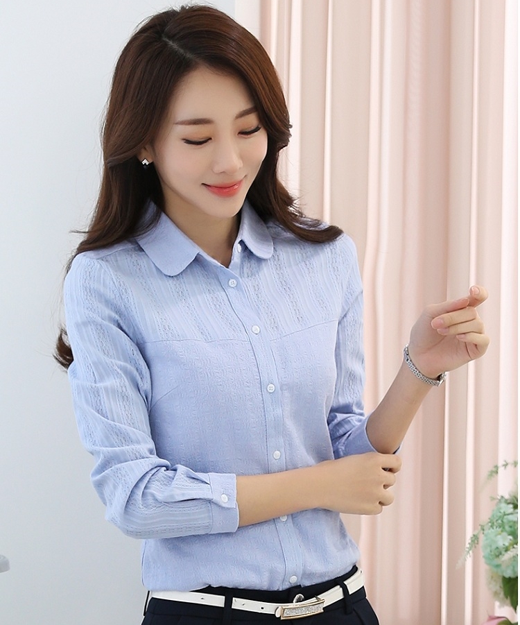เสื้อเชิ้ตผู้หญิงสีฟ้า แขนยาว คอปก เรียบร้อย ใส่ทำงาน ใส่เที่ยว