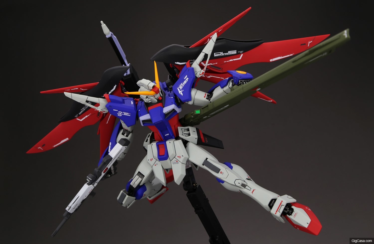 MG 1/100 DESTINY GUNDAM | Featured by Gigcasa