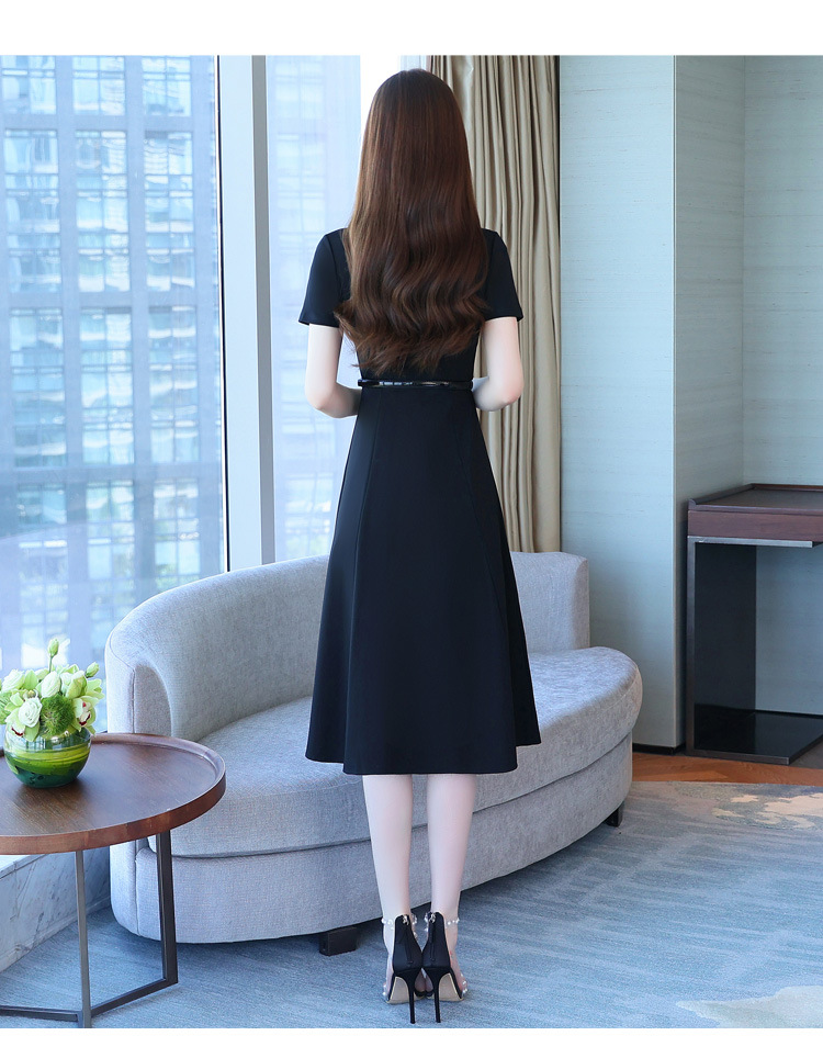 พร้อมส่ง !! ชุดเดรสสีดำ คอวี แขนสั้น แนวเรียบหรู ดูดี สวยสุภาพ ดูเรียบร้อย