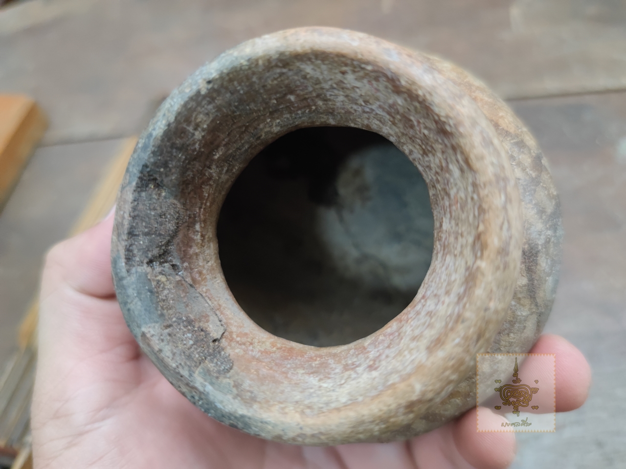 หม้อโบราณเขียนลาย