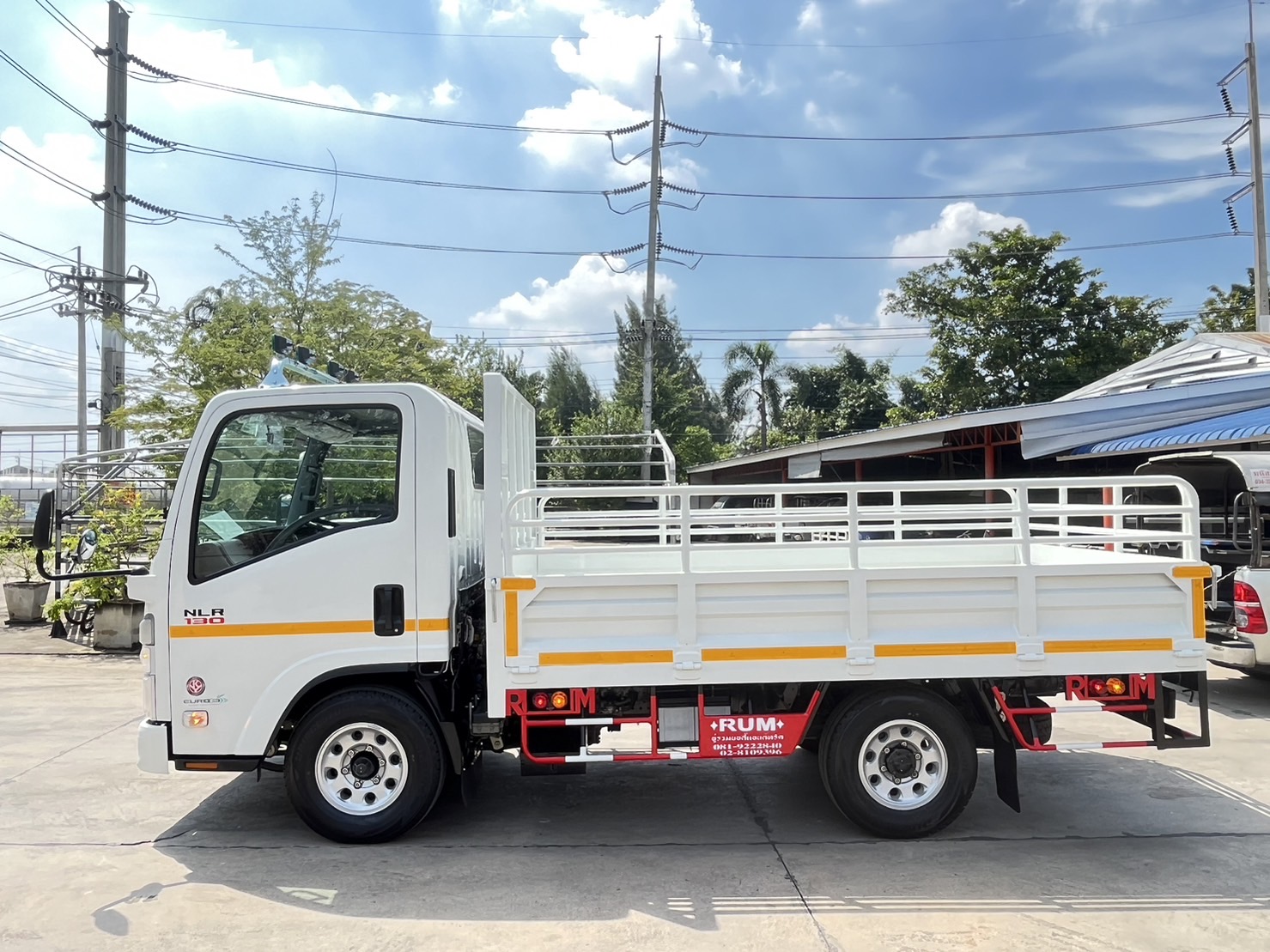 ISUZU NLR Euro 5 Max (ช่วงยาว 3 เมตร) หัวแชสซี (Chassis)