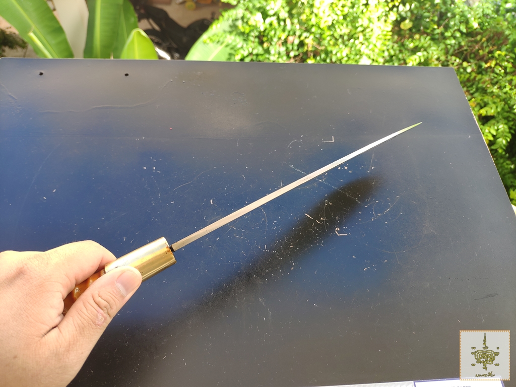 มีดเหน็บ ด้ามเขากาเซล