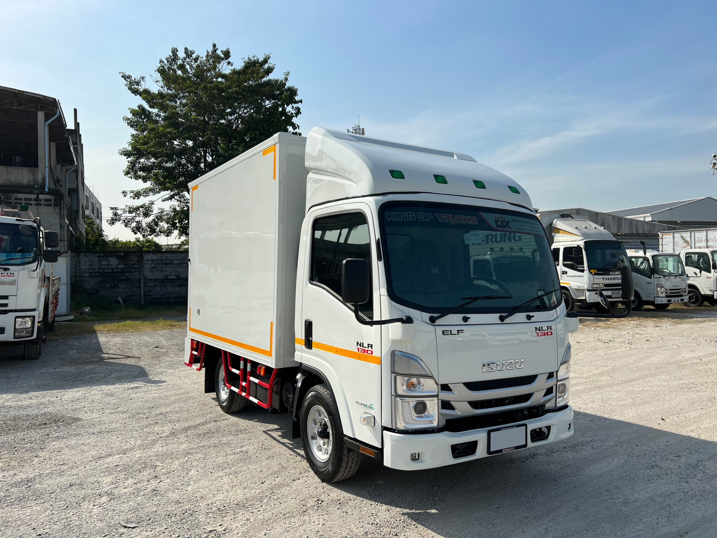 ISUZU NLR Smoother Euro 5 Max (ช่วงยาว 3 เมตร) หัวแชสซี (Chassis)