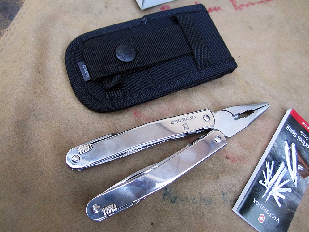 คีมVictorinox Swiss Army Knife Swisstool Spirit, With Leather Pouch 56800