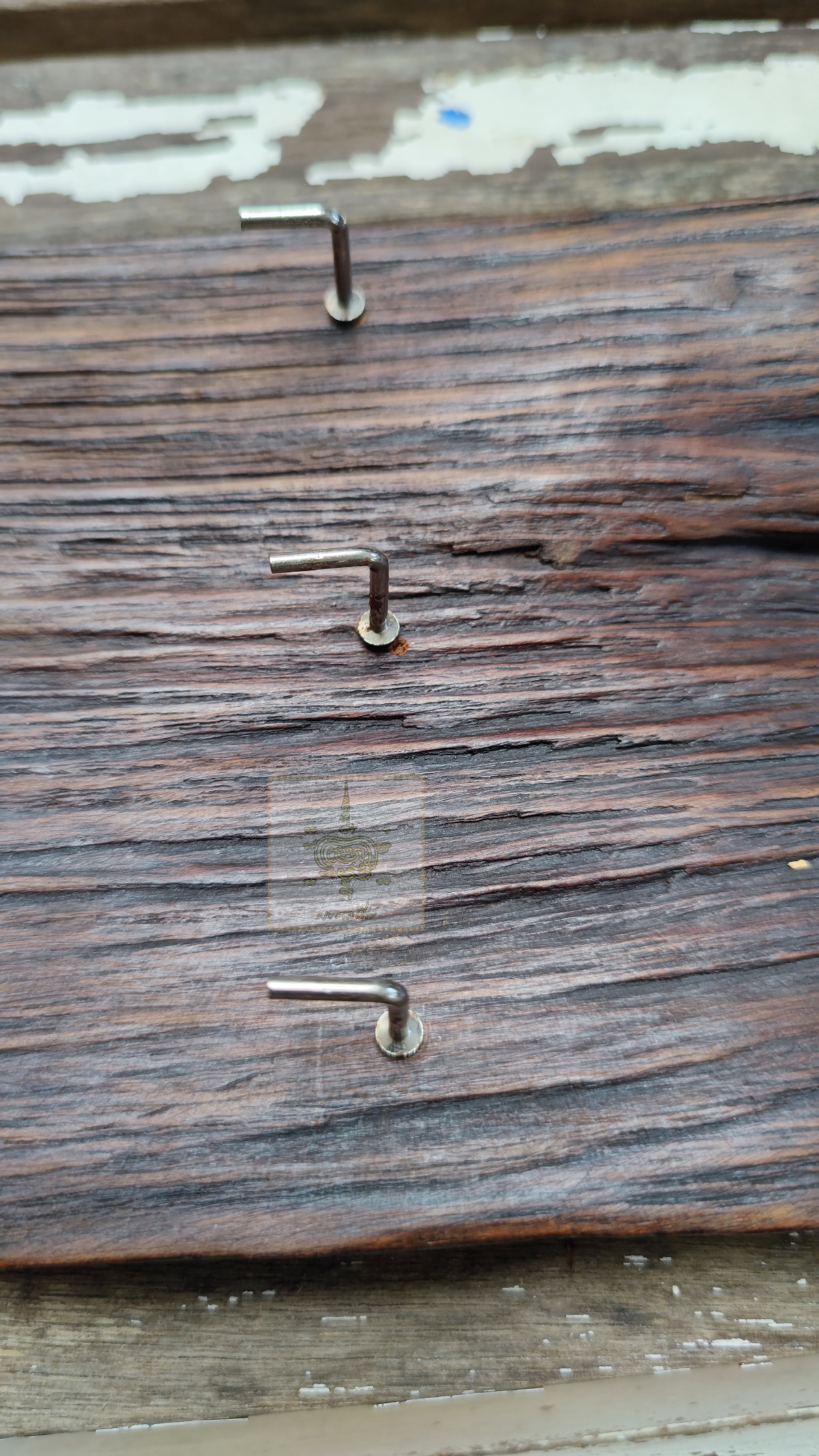 แป้นไม้เก่า แขวนกุญแจ