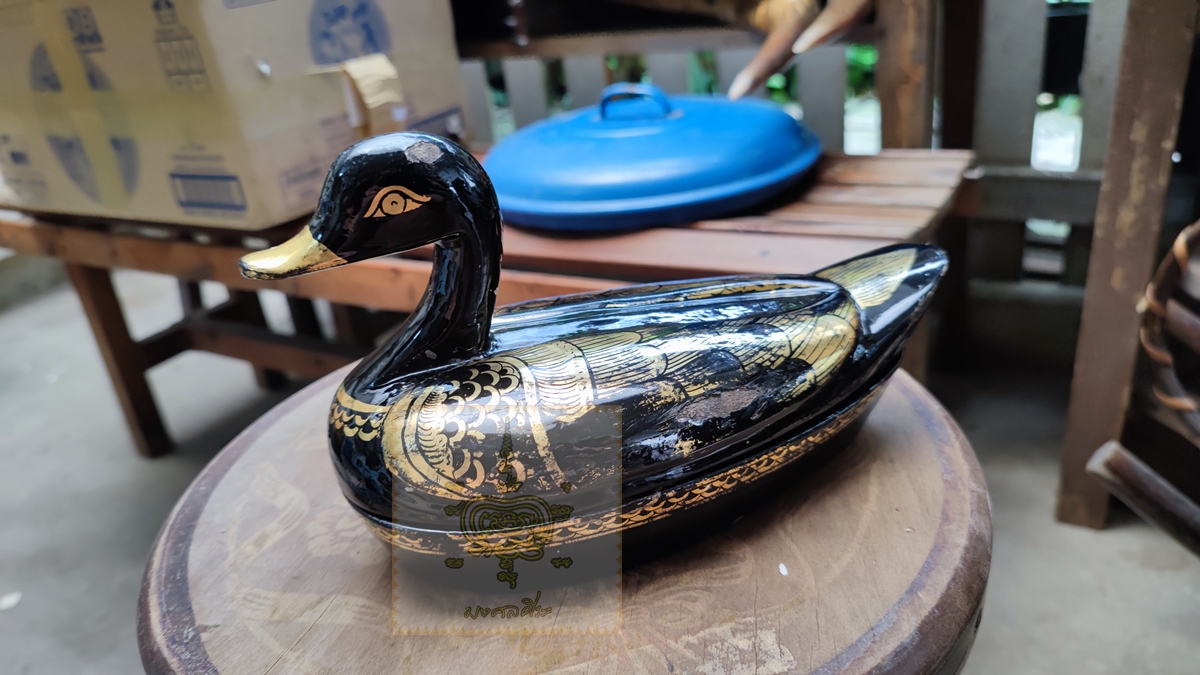 งานลงรักเขียนลายทอง เต่า+เป็ด ตัวใหญ่