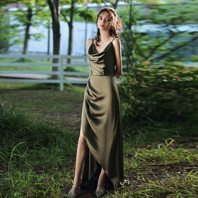 ชุดราตรี ชุดออกงาน ชุดไปงานแต่งงาน เดรสออกงานสีเขียว สายเดี่ยว คอถ่วง เรียบหรู ดูแพง