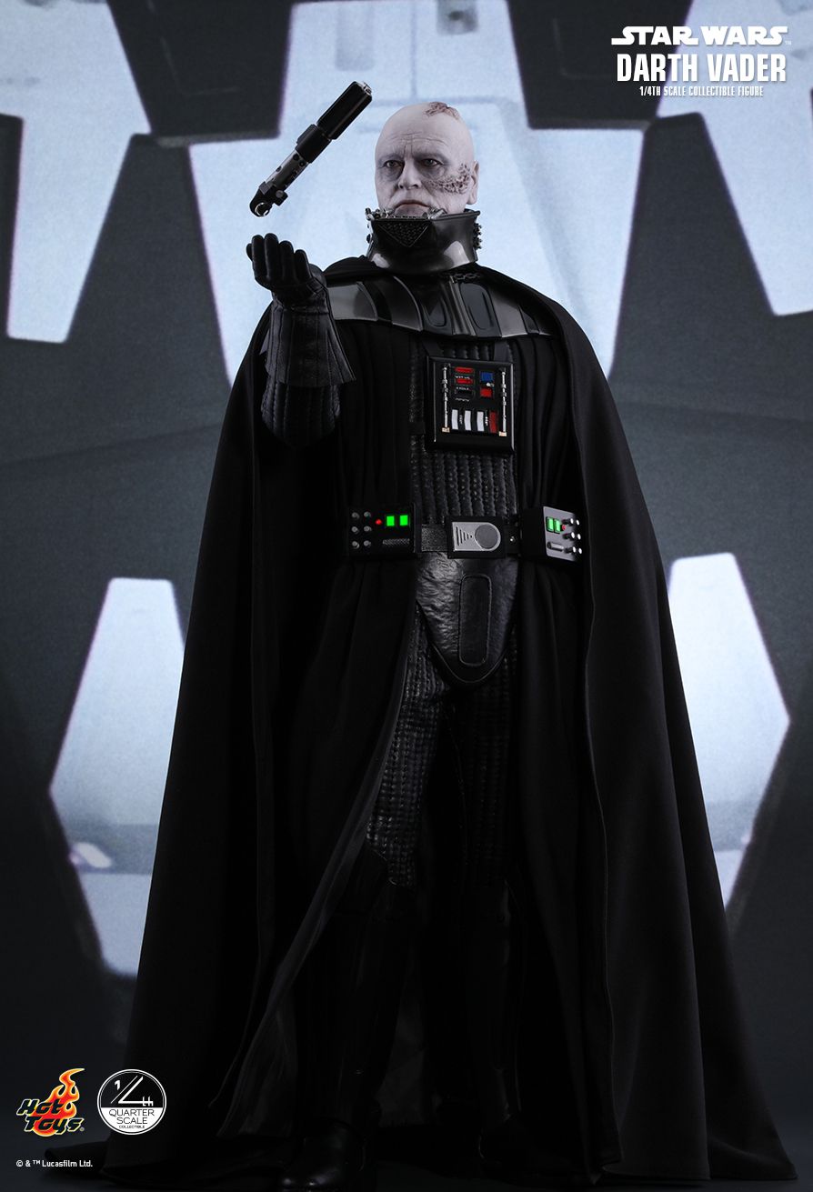 HOT TOYS 1/4 DARTH VADER ดาร์ธ เวดอร์ HOT TOYS 1/4 DARTH VADER ดาร์ธ เวดอร์