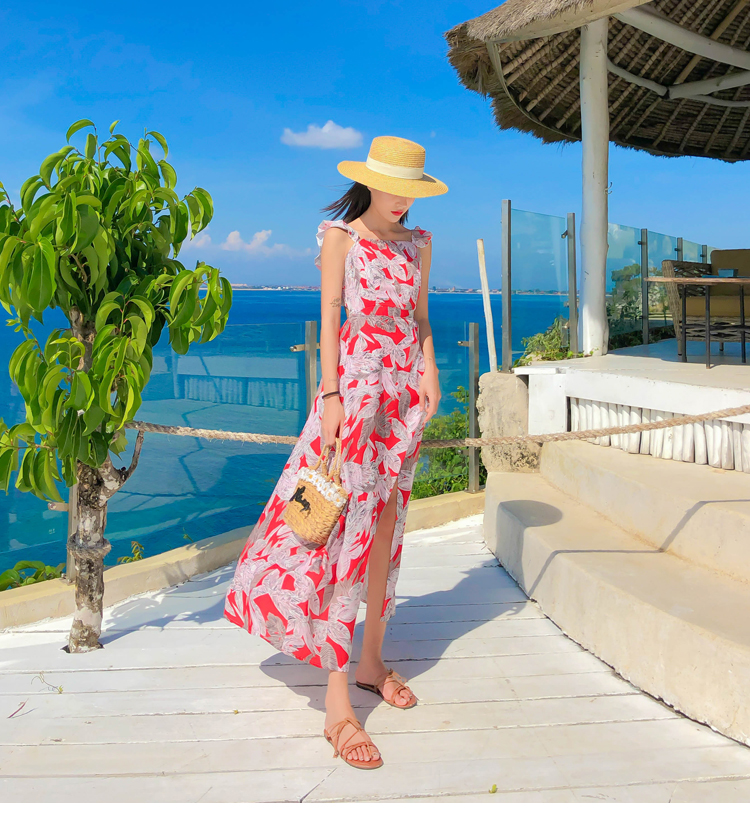ชุดไปทะเล เดรสเที่ยวทะเล เดรสยาวสีแดงพิมพ์ลายสวยๆ เก๋ๆ