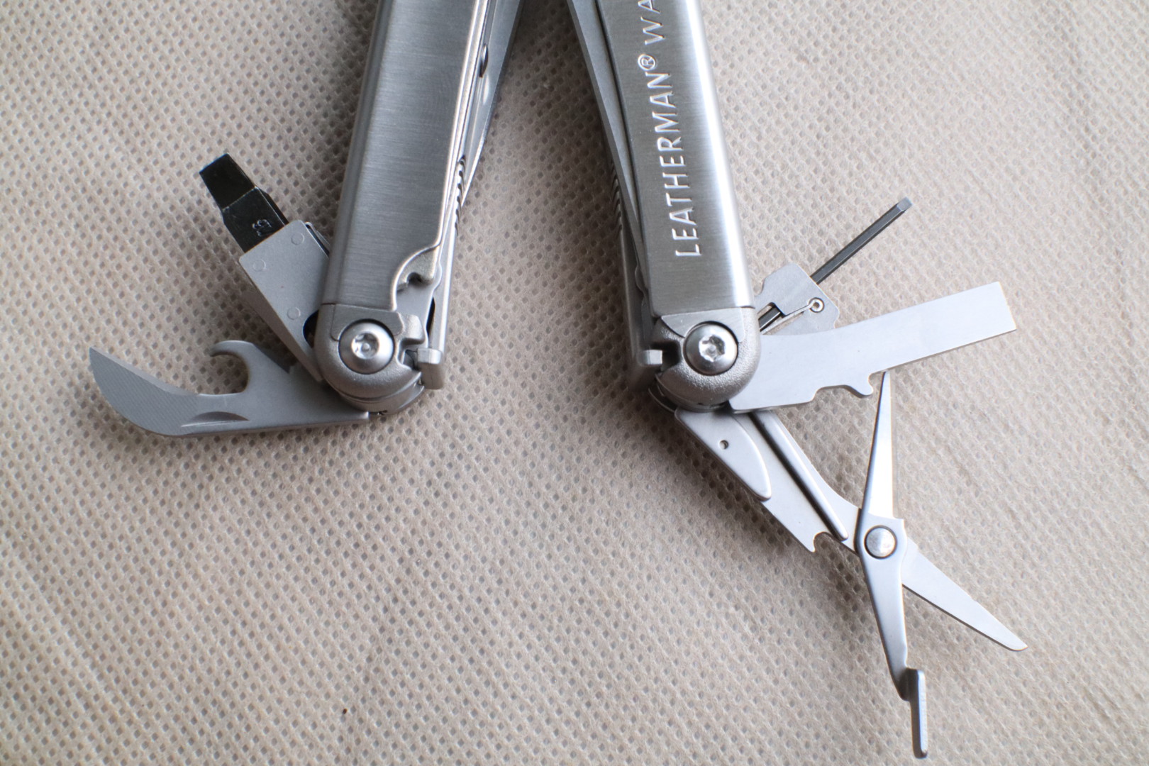 คีมLEATHERMAN WAVE Multi-Tool, (มือ 2 สภาพดี)