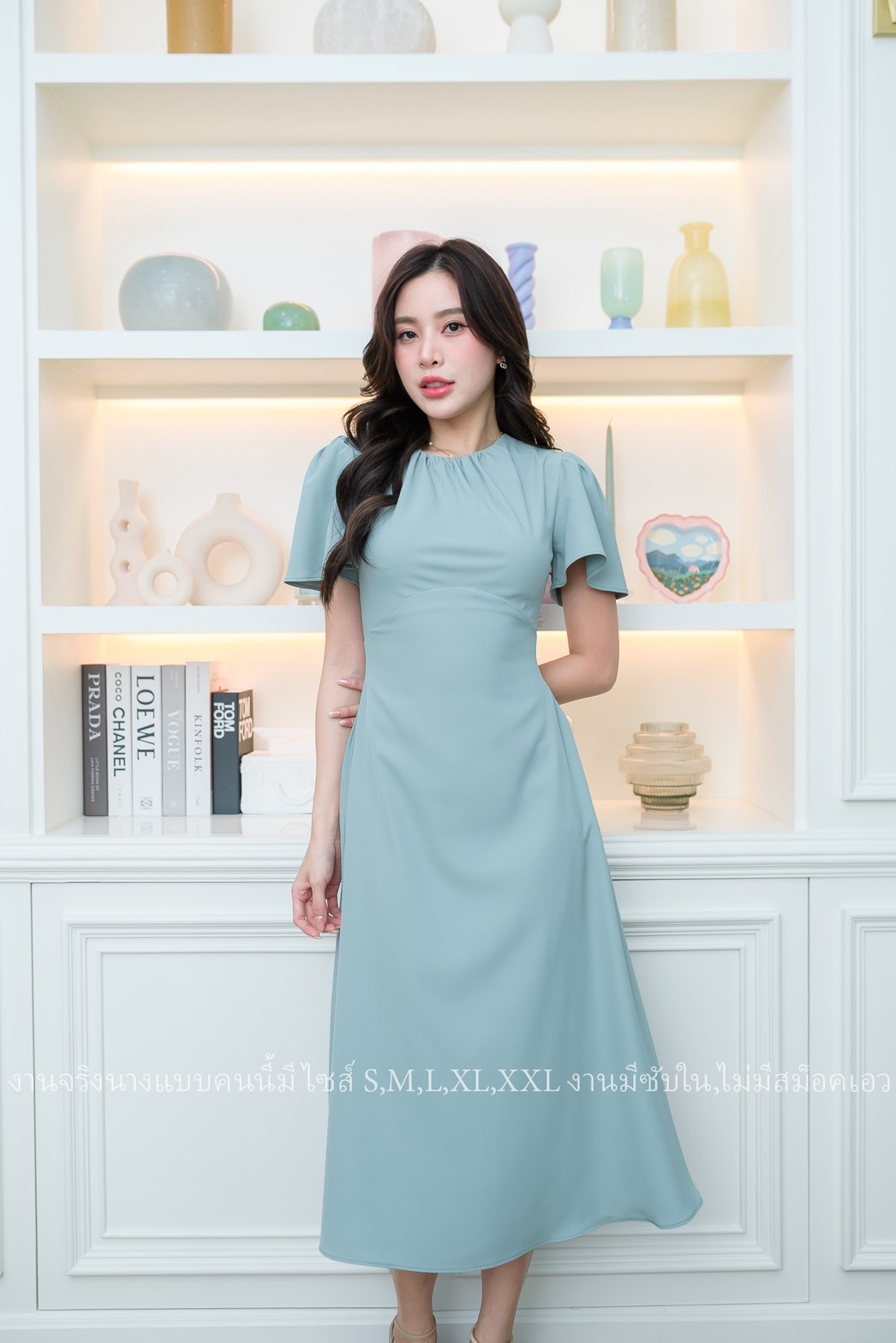 ชุดออกงาน/ชุดไปงานแต่งสีเขียวมิ้น/สีเขียวพาสเทล เดรสสั้นคอกลม แขนสั้นระบาย กระโปรงคลุมเข่า แนวเรียบหรู สวยดูดี ใส่ได้ทั้งงานกลางวัน/งานกลางคืน