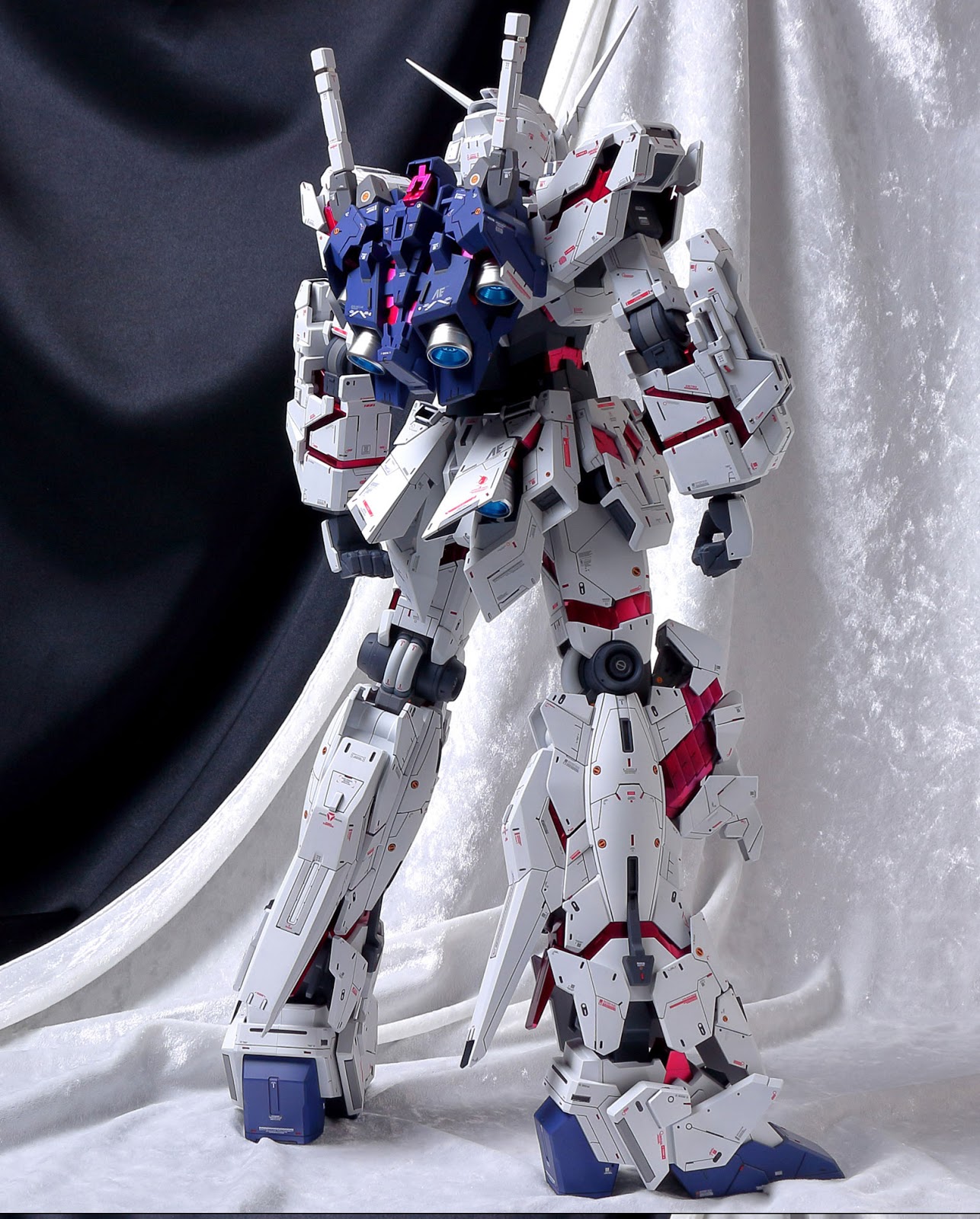 Painted Build : MEGASIZE 1/48 UNICORN GUNDAM by bambini313
