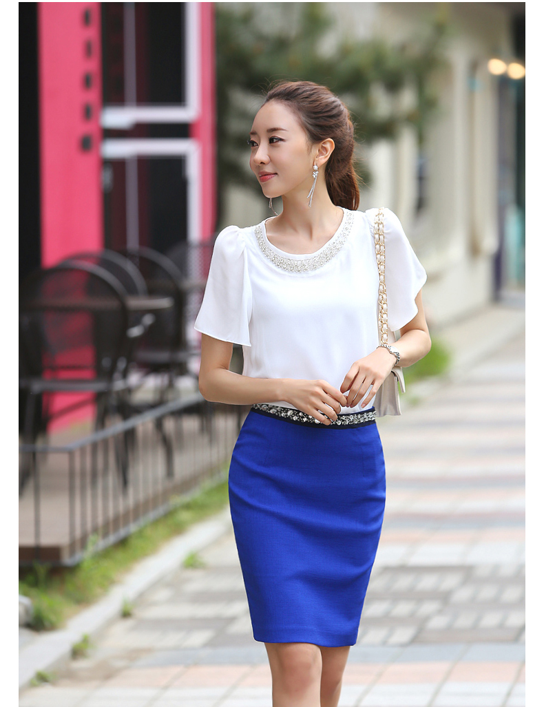 กระโปรงสั้นสีน้ำเงิน ทรงเอเข้ารูป เอวแต่งคริสตรัลสวยๆ