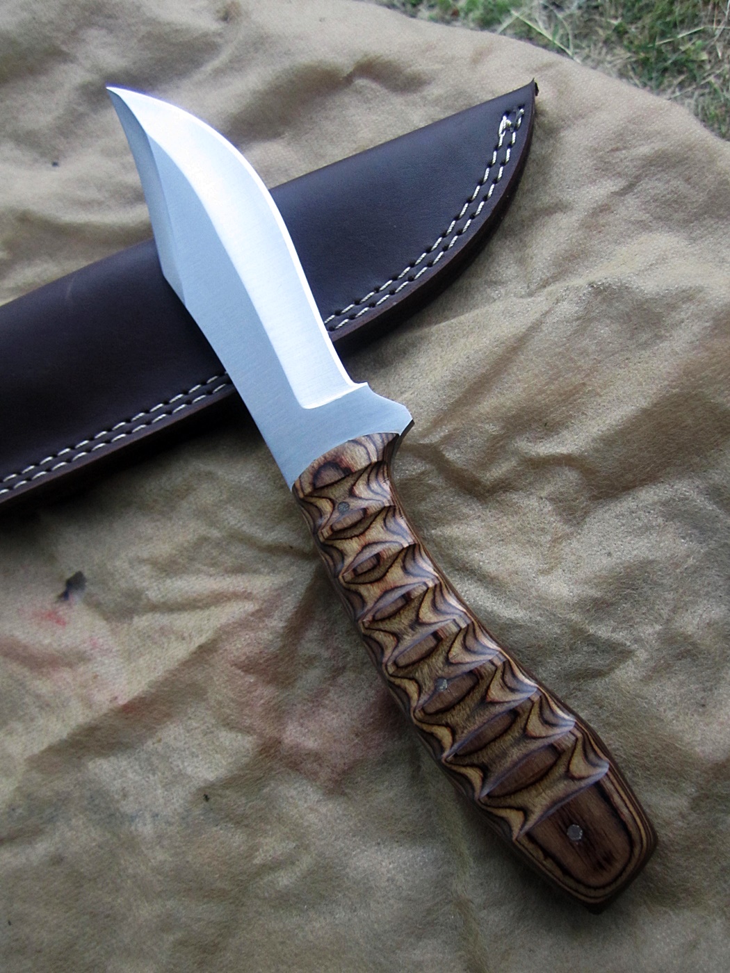 มีดพกเหล็ก A2 Steel (A21)