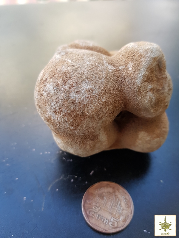 หินพระธาตุ ฝั่งลาว