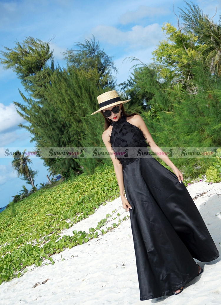 SALE : ชุดเดรสยาวสีดำ แขนกุด แต่งขนฟรุ้งฟริ้งน่ารัก กระโปรงยาวทรงบาน แนวสวยหวาน น่ารักๆ