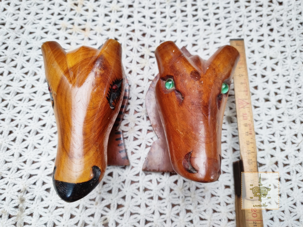 หัวกวางไม้สัก 1 คู่