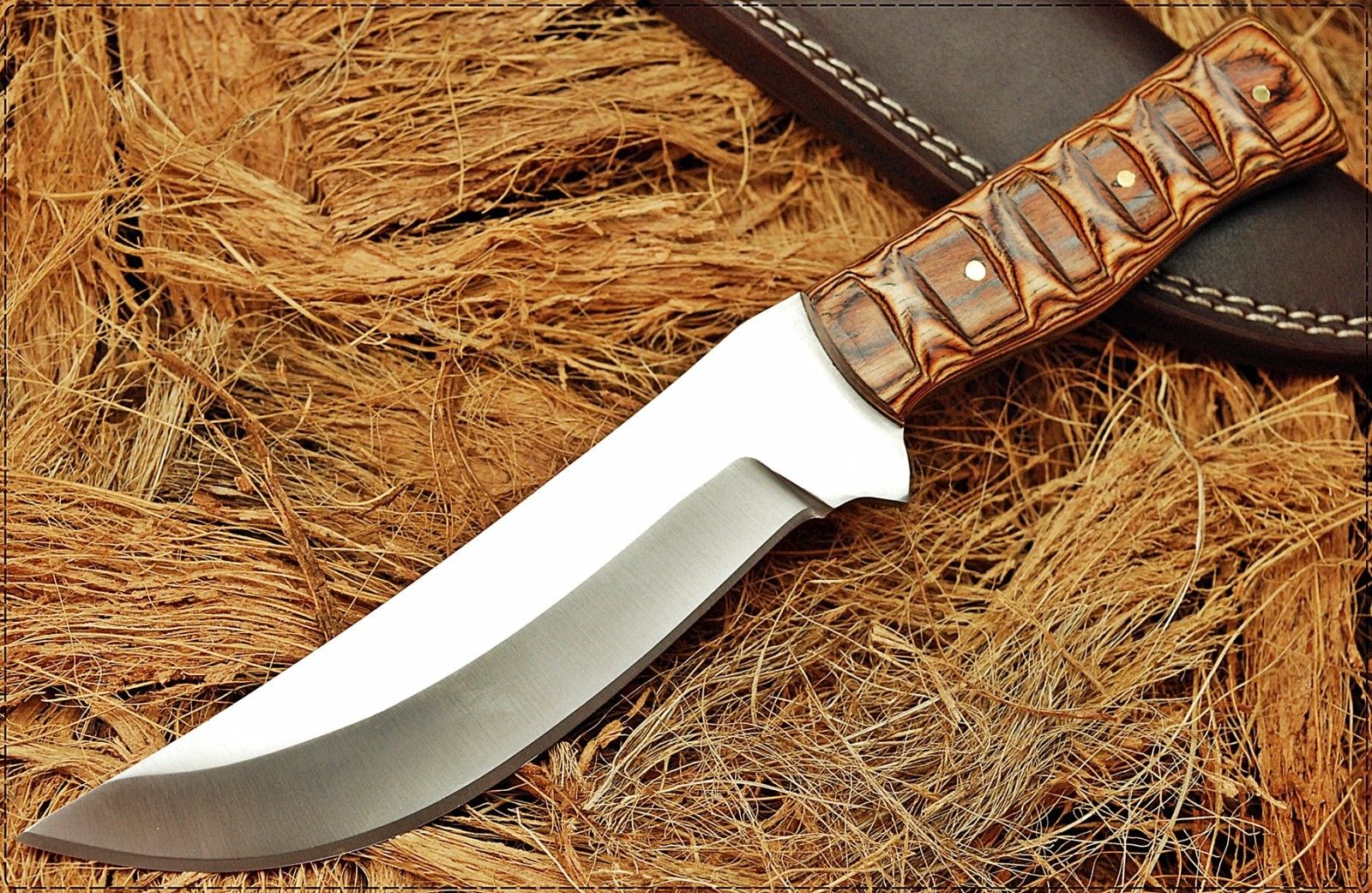 มีดเหล็ก A2 Custom A2 Steel Trailing Point Hunting Knife Micarta Handle AE112