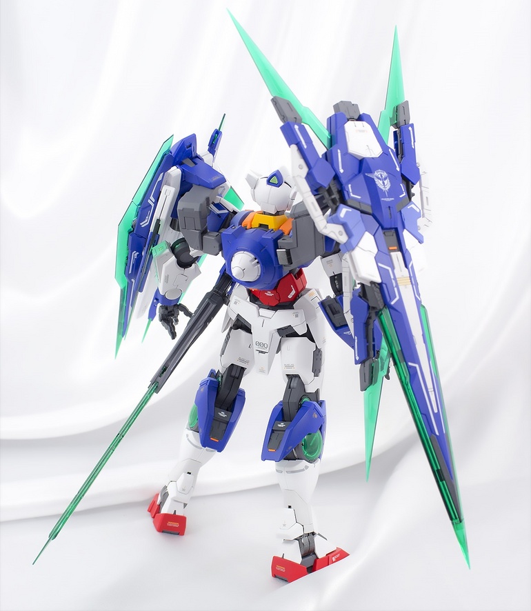Painted Build : MG 00 QAN[T] FULL SABER by Adamantium